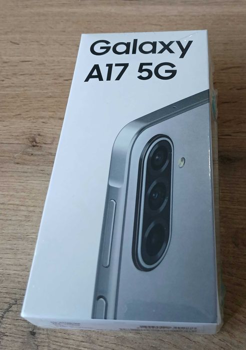 Samsung Galaxy A17 24м. Гаранция + слушалки
