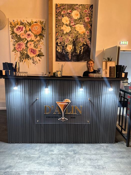 Cocktail Bar Mobil & Tort Shoturi , Dozator Bere în toată România