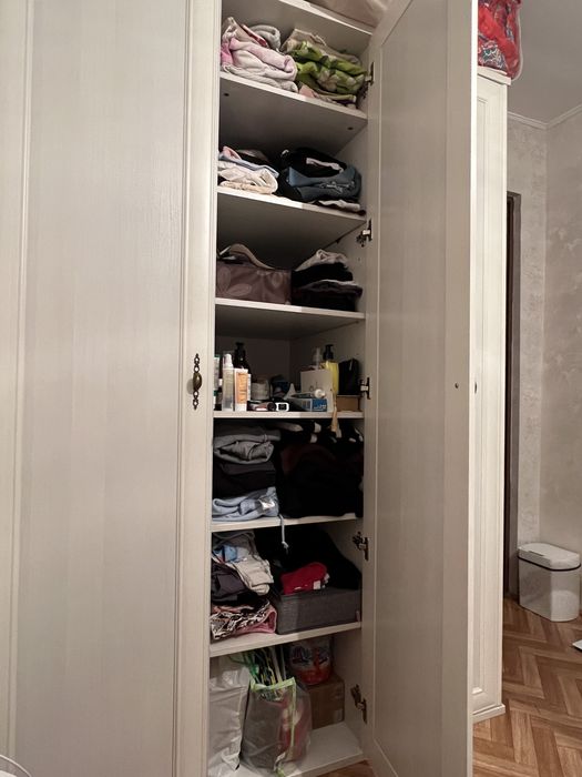 Продам шкаф в любую комнату