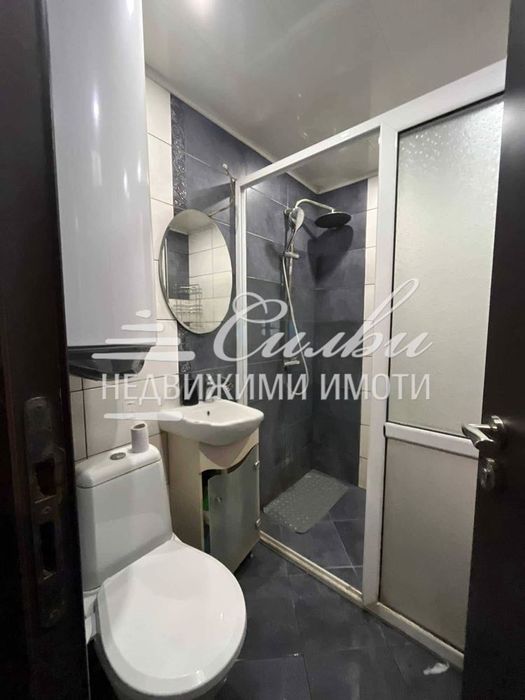 Продава се Двустаен апартамент в Шумен, Боян Българанов 2 - 65 кв.м за 1456 €/кв.м - Снимка #7