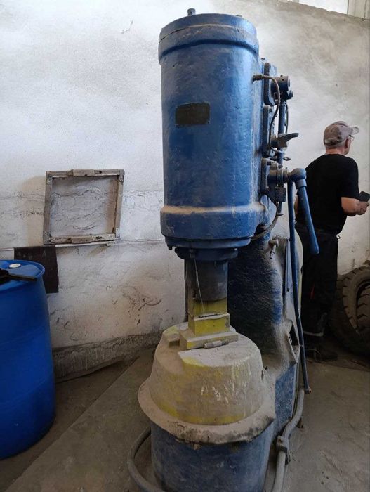 Молот МА4129 ковочный