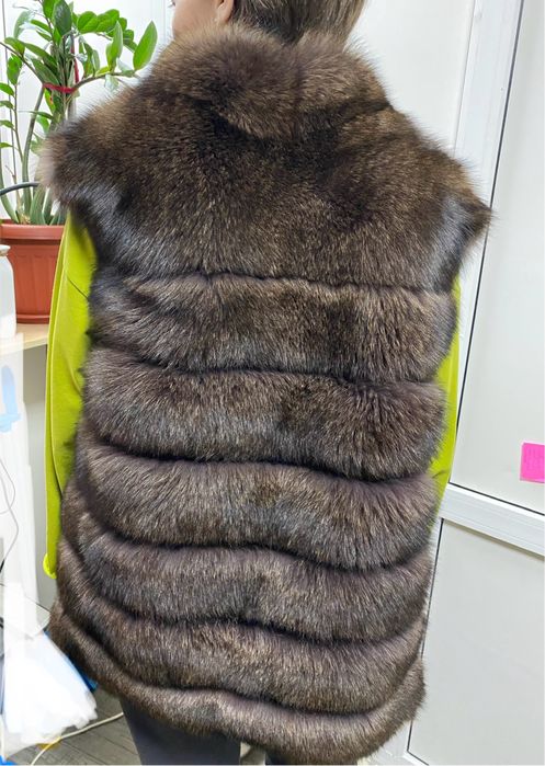 Продам жилетку б/у