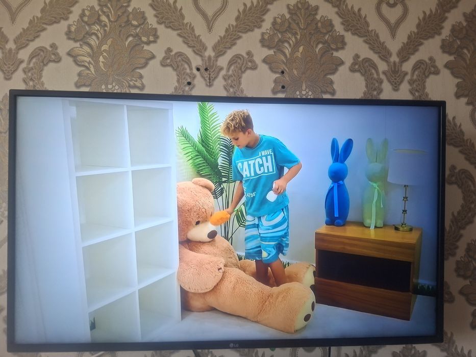 Смарт телевизор LG