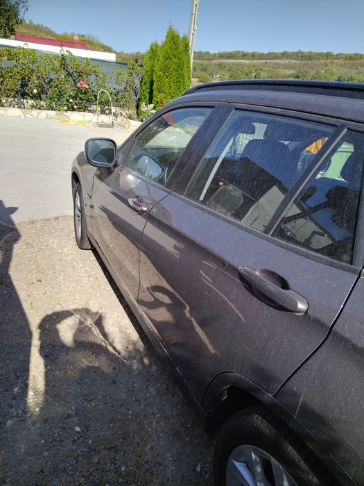 Vînd BMW X1  anul 2012