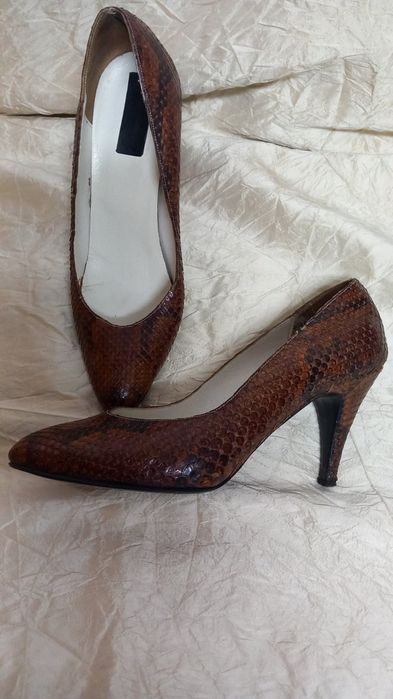 Дамски чанти от екзотични кожи-змийска и крокодилска