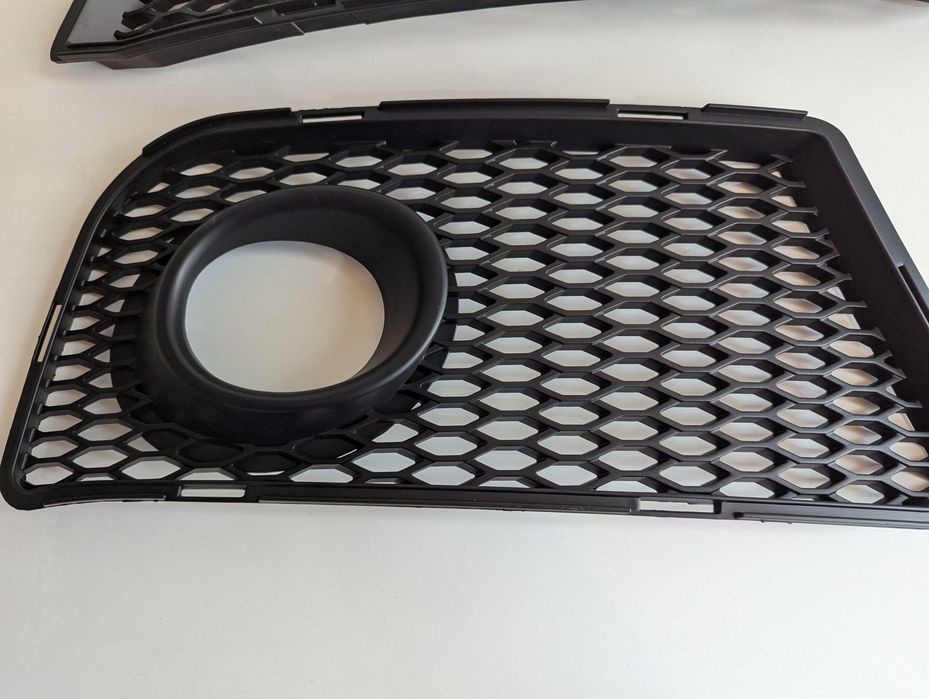 Решетки в броня RS3 Ауди А3 8П 08-12 г. Audi A3 8P За RS RS3 Решетка