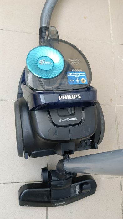 Пылесос Philips 1900w