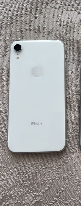 Продам телефон iPhone XR