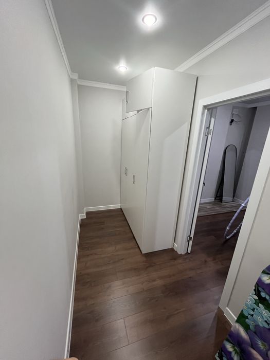 Продам квартиру пр абая 244 центр