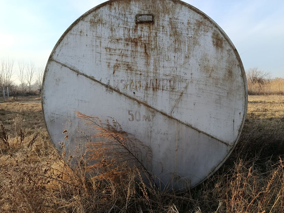 Ёмкость 50куб хорошом состояние