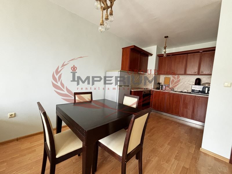 Дава се под наем Двустаен апартамент в к.к. Св.Св. Константин и Елена - 70 кв.м за 510 € - Снимка #2