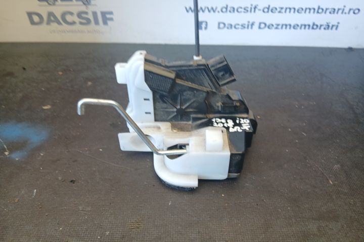 Broasca usa fata dreapta 81320-C8040 81320-C8040 Hyundai i20 a 2-a ge