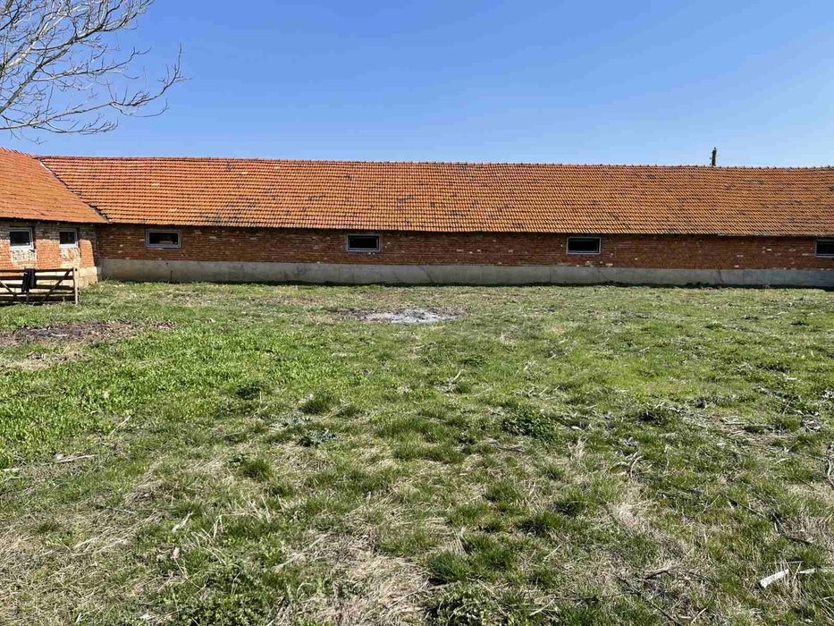 Продава се Промишлена сграда в с. Гецово, Област Разград - 1200 кв.м за 170 €/кв.м - Снимка #4