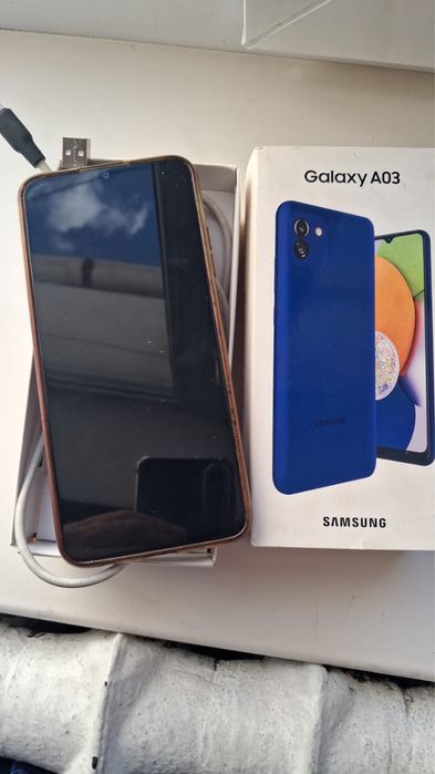 Продамсмартфон Samsung Galaxy A03