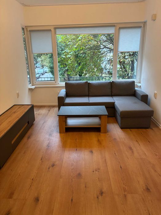 Дава се под наем Двустаен апартамент в Ботевград - 65 кв.м за 612 € - Снимка #2