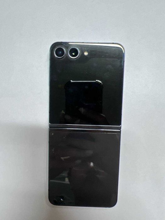 Samsung Galaxy Z Flip5