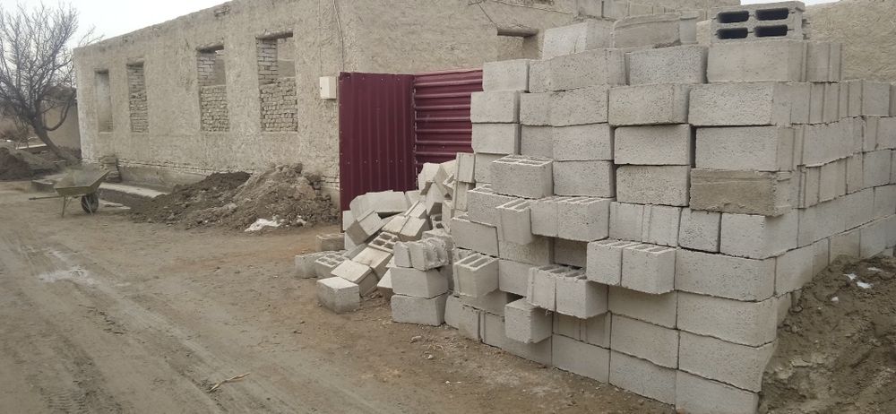 Qurilishi tugallanmagan  uchastka  sotiladi