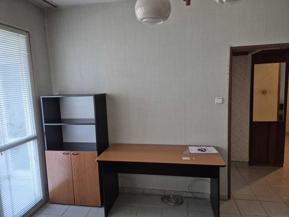 Дава се под наем Двустаен апартамент в София, Изток - 65 кв.м за 460 € - Снимка #2