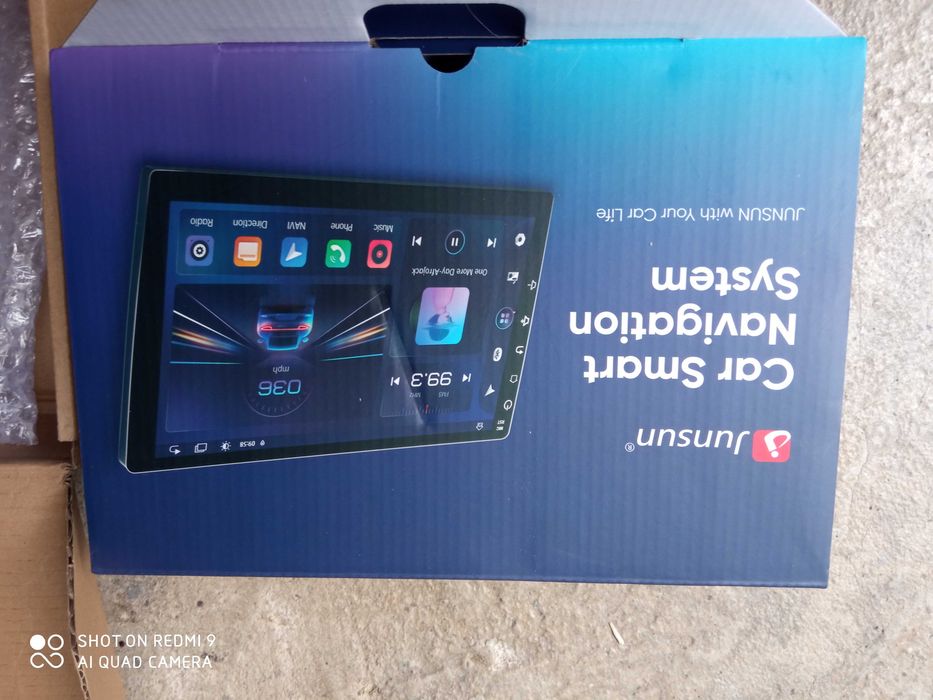 Мултимедия с навигация чисто нова.