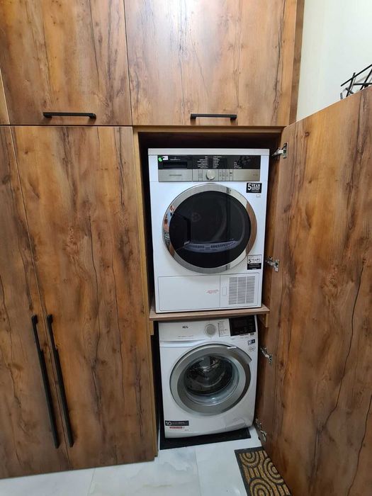 Дава се под наем Тристаен апартамент в София, Света Троица - 85 кв.м за 918 € - Снимка #16