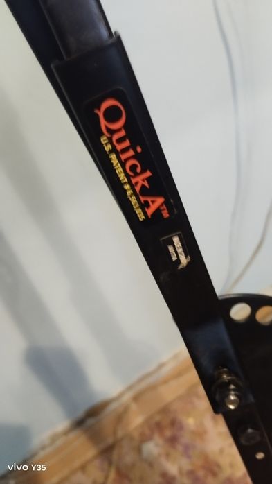 Стойка для синтезатора