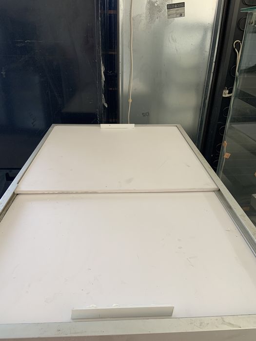 Минусова хладилна витрина РАКЛА 300 литра