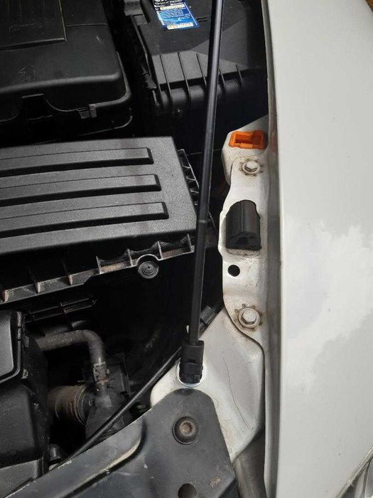 Amortizor capota Skoda Octavia 2 si Face Lift