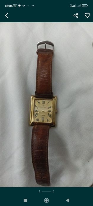 Позолоченные часы