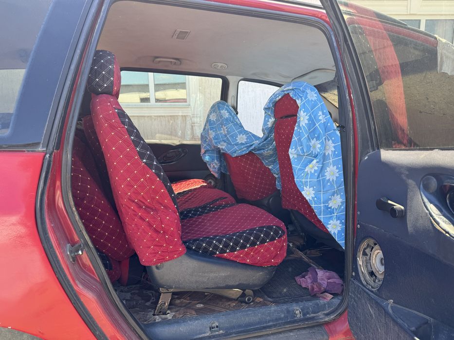 Volkswagen Sharan (на запчасти)
