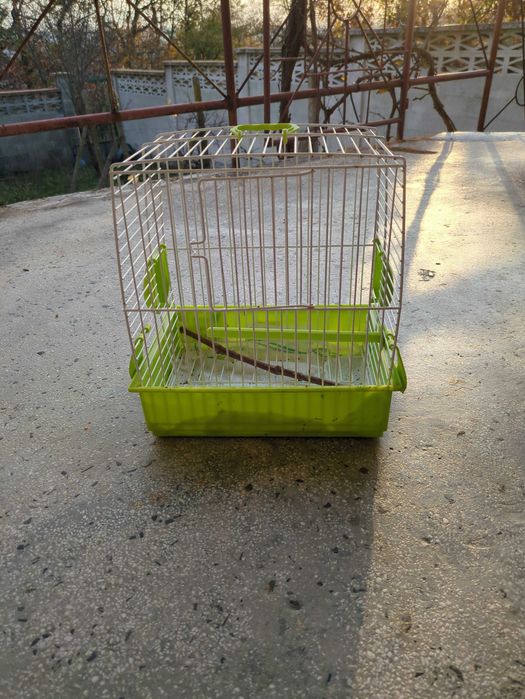 Голяма клетка, волиера, кафез за до 10 птици