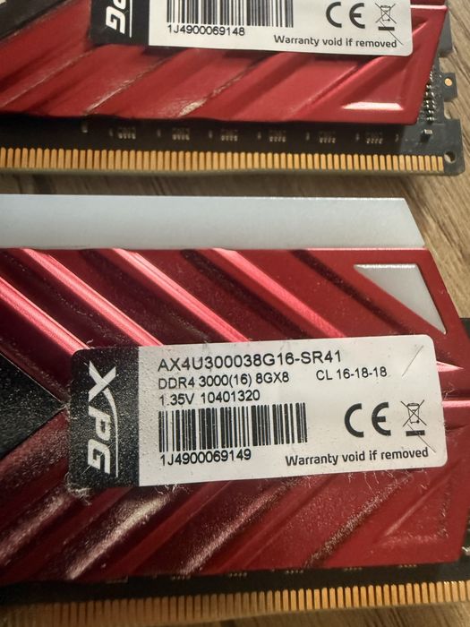 ADATA XPG SPECTRIX D41 RGB Red, код AX4U300038G16-SR41, 8 GB, DDR4-3000, CL16.