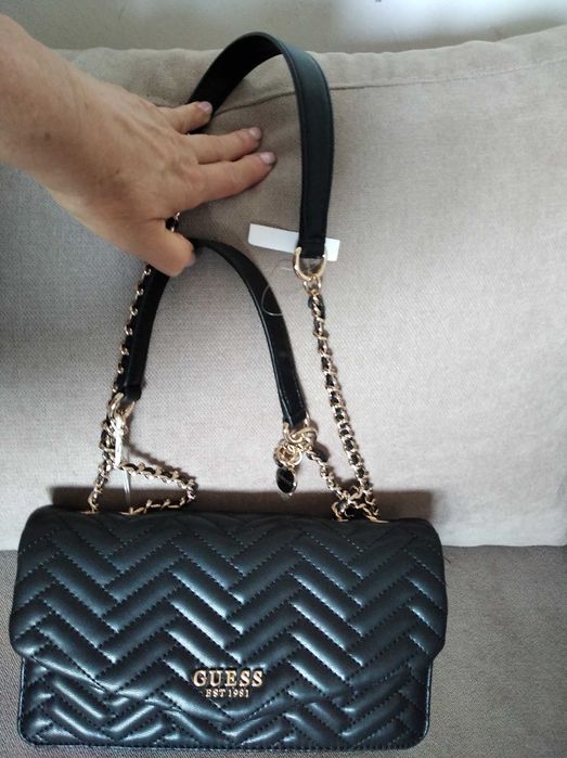 Guess дамска чанта нова