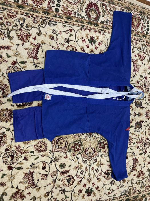 Продам кимоно для дзюдо