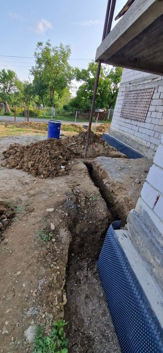 Execut sapaturi mecanizate, excavari, amenajari terenuri