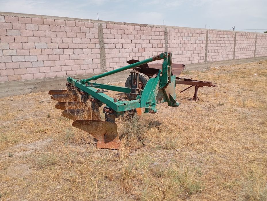 ХТЗ 150 К с плугом