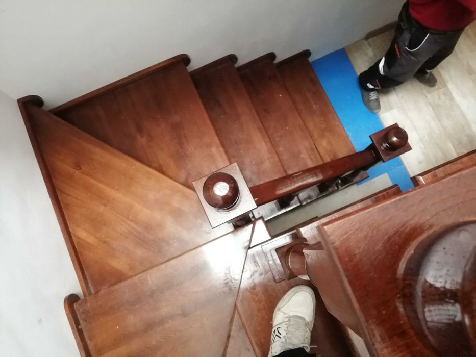 Scară lemn masiv
