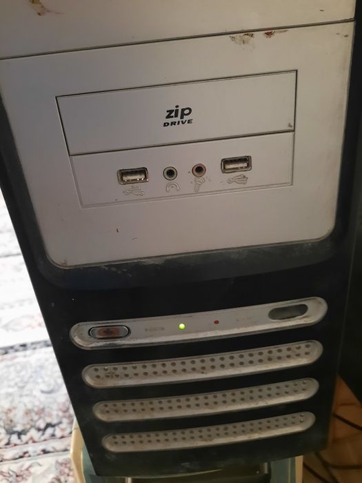 Компьютер сотилади