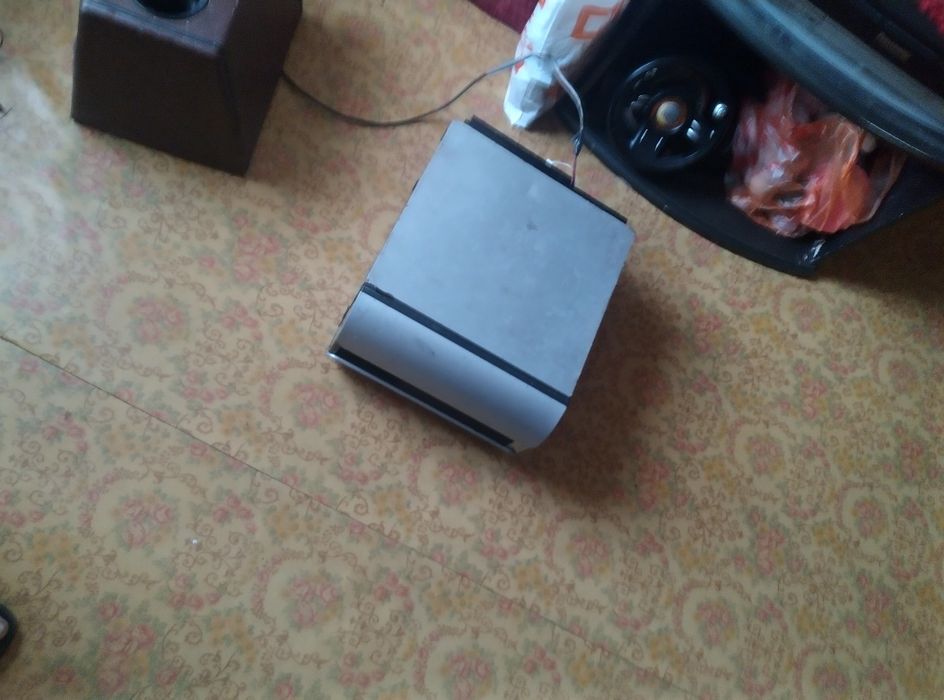 Усилитиль звука и басов