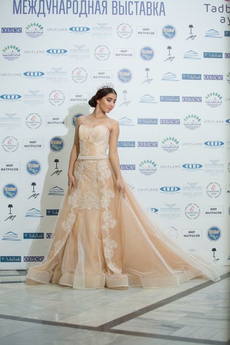 Вечерние платья новые