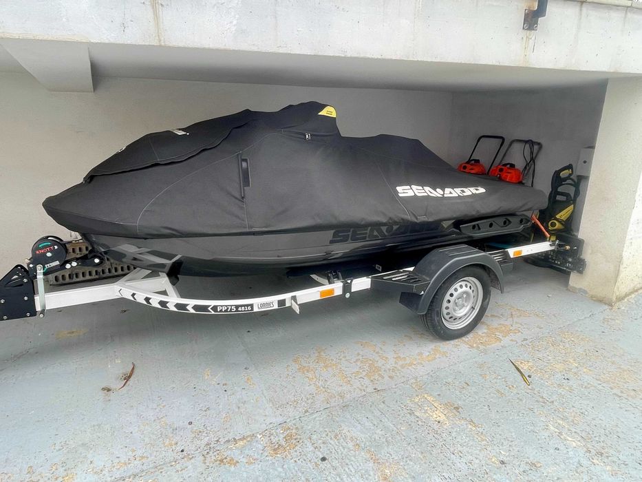skijet, jetski, jetsky - see doo 300 RXP -RS