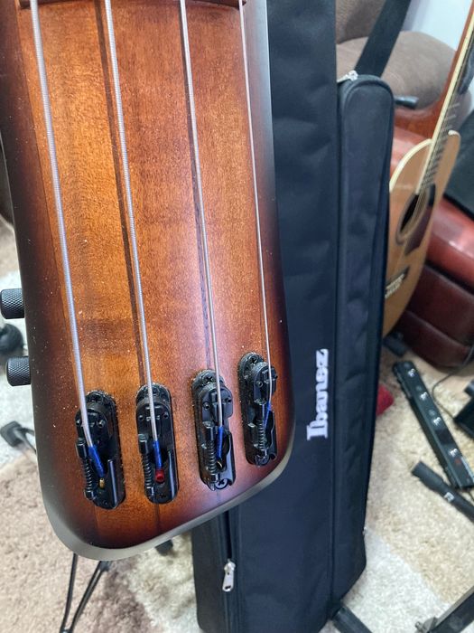 Contrabas electric Ibanez