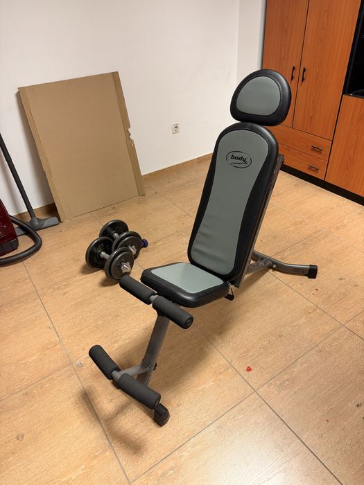 Фитнес лежанка и тежести