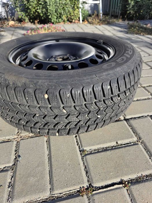 Set Roti Iarna 16" Skoda Karoq / VW Tiguan - Debica 215/60 R16 - Gata de montaj