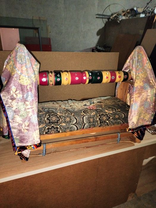 Beshik sotiladi yangi