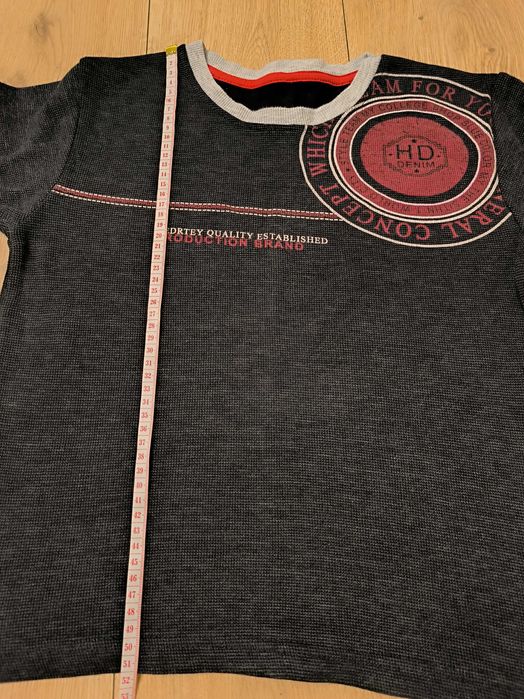 Стилен суитшърт за момче Размер: 146–152