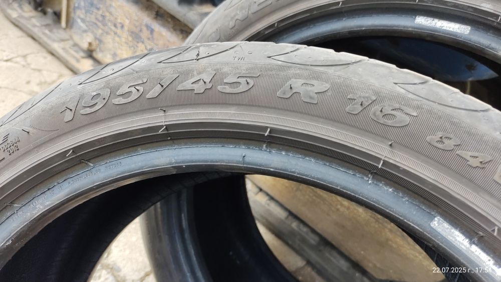 Летни гуми VIKING Дот 21 г. 2 бр.  и Pireli 2бр.