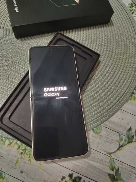 Samsung galaxi z Flip 6
