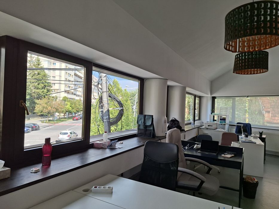 De închiriat  spațiu  de birouri ultracentral 160 mp + terasă, Miercurea-Ciuc  str Kossuth Lajos 29 de160 mp