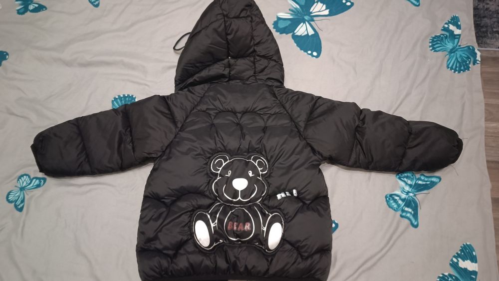 Продам новую детскую курточку