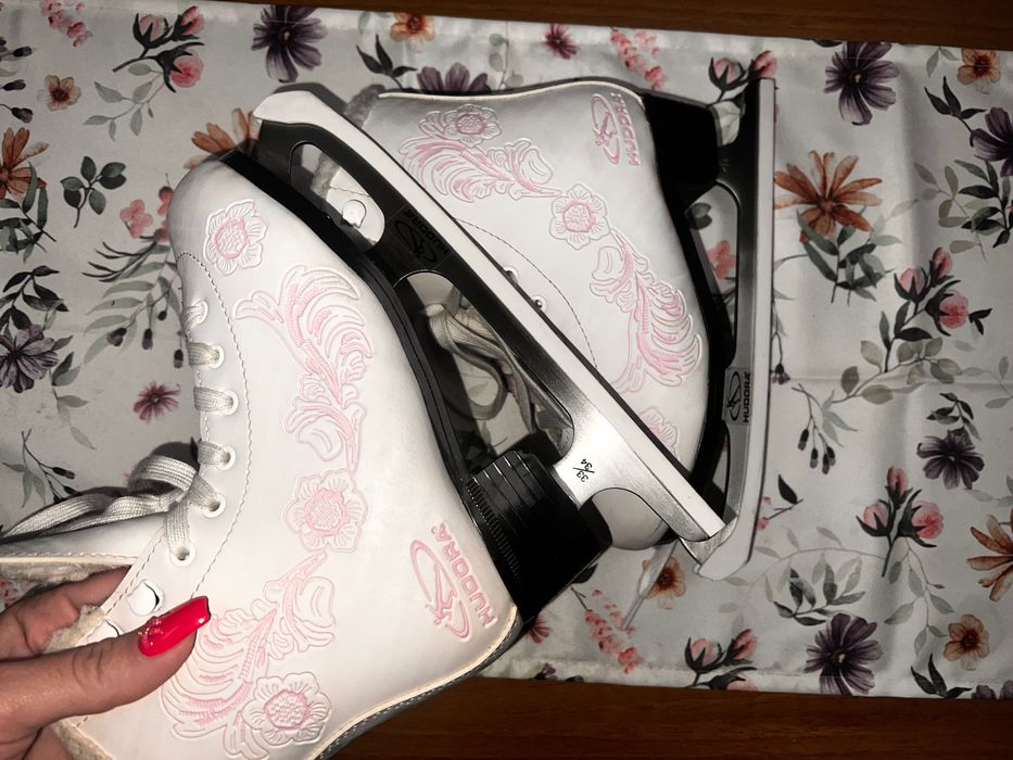 Кънки за лед като Нови